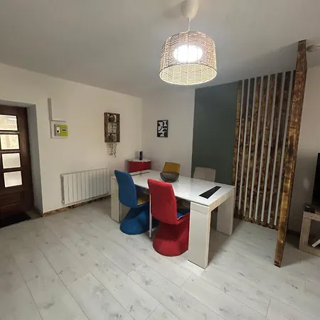 Maison 4 Personnes, Tv Connectee